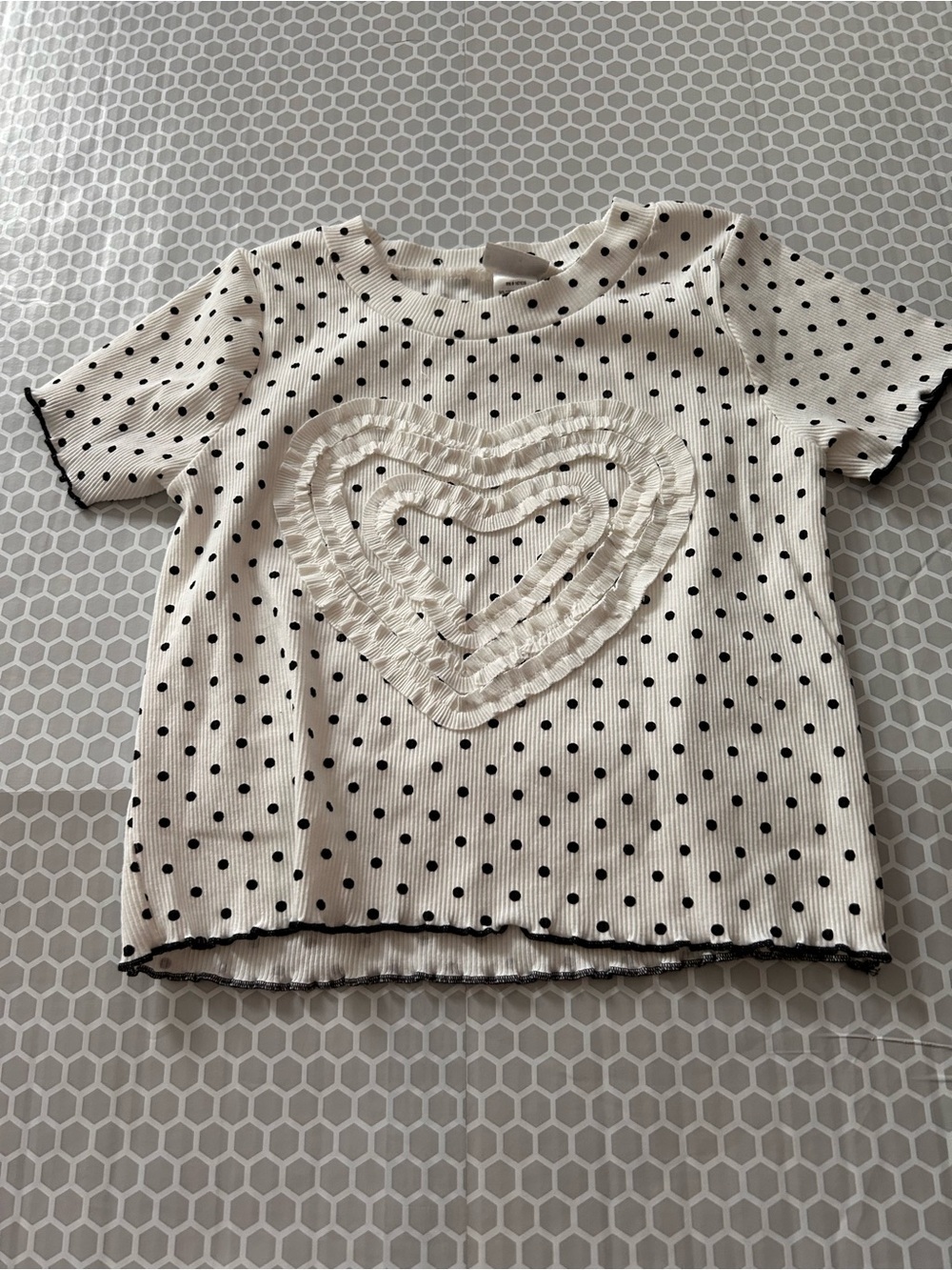 Nicole Miller Girls White Polka Dot Heart Ruffle Short Sleeve Top. Size 10